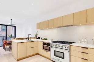 267 1/2 Water St, New York City, NY 10038 - Photo 3