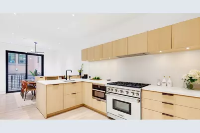 267 1/2 Water Street, New York City, NY 10038 - Photo 3
