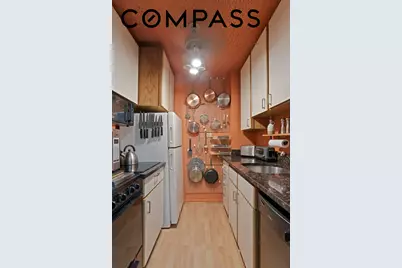 210 E 15th Street #6D, New York, NY 10003 - Photo 3