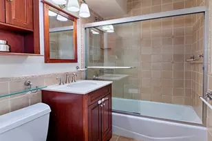 340 E 74th St, New York City, NY 10021 - Photo 5