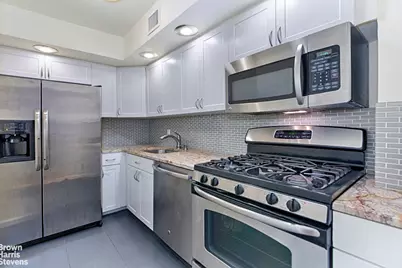 340 E 74th Street #7K, New York City, NY 10021 - Photo 3