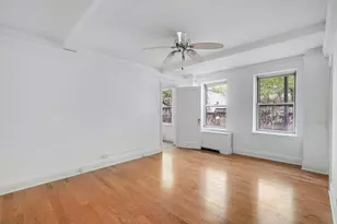 424 E 52nd St, New York City, NY 10022 - Photo 11