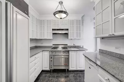 424 E 52nd Street #2A, New York City, NY 10022 - Photo 9