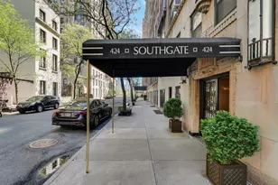 424 E 52nd St, New York City, NY 10022 - Photo 17