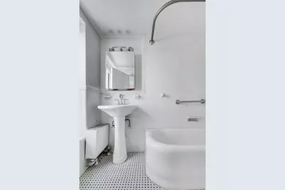 424 E 52nd Street #2A, New York City, NY 10022 - Photo 13