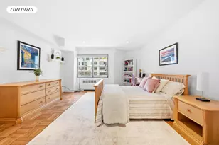 301 E 48th St, New York City, NY 10017 - Photo 17