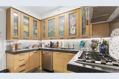 408 E 79th Street #14C, New York City, NY 10075 - Photo 5