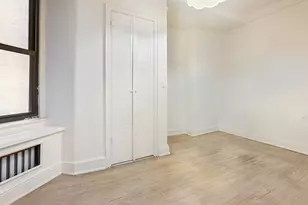 325 E 79th St, New York, NY 10075 - Photo 17