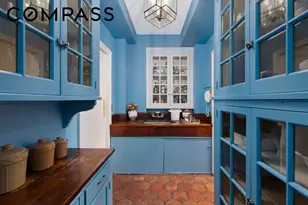 320 E 72nd St, New York City, NY 10021 - Photo 9