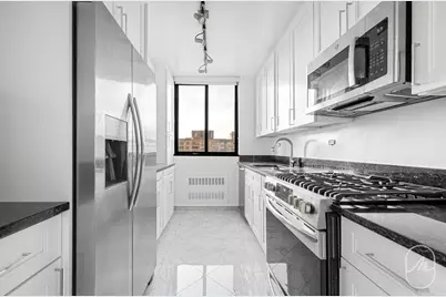 145 W 67th Street #31C, New York City, NY 10023 - Photo 5