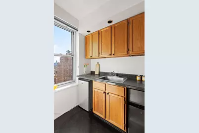 161 W 16th Street #16-E, New York, NY 10011 - Photo 3