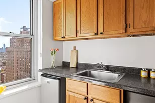 161 W 16th St, New York, NY 10011 - Photo 3