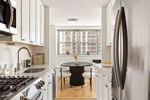 75 Henry St, New York City, NY 11201 - Photo 3