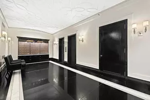 161 W 16th St, New York, NY 10011 - Photo 11
