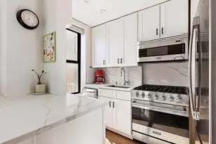 161 W 16th St, New York, NY 10011 - Photo 3