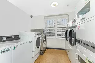 1130 Stadium Ave, New York City, NY 10465 - Photo 9