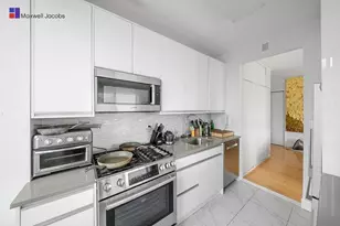200 Riverside Blvd, New York City, NY 10069 - Photo 3
