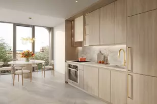 21-11 31st St, New York City, NY 11105 - Photo 5