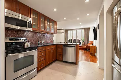 105 E 19th Street #GARDEN, New York, NY 10003 - Photo 3