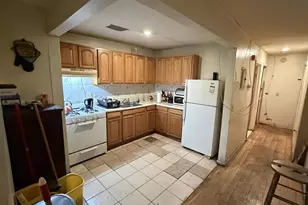556 Hart St, New York City, NY 11221 - Photo 5