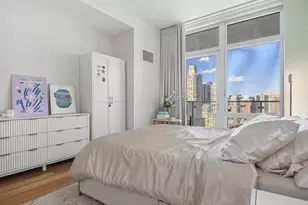 555 W 59th St, New York City, NY 10019 - Photo 9