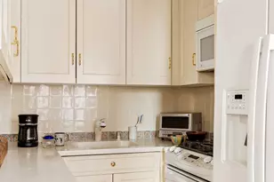 139 E 94th St, New York City, NY 10128 - Photo 5