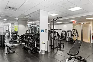 555 W 59th St, New York City, NY 10019 - Photo 15