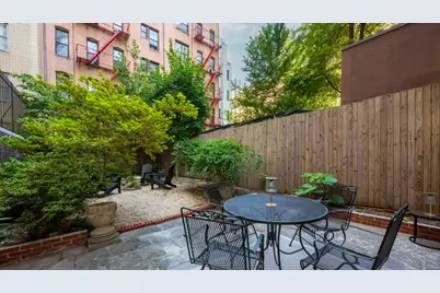 350 E 84th Street, New York City, NY 10028 - Photo 1