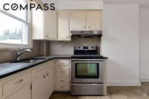 20-29 28th St, New York City, NY 11105 - Photo 9