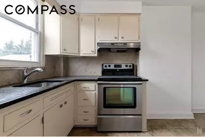 20-29 28th Street, New York City, NY 11105 - Photo 9
