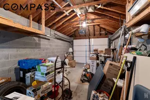 20-29 28th St, New York City, NY 11105 - Photo 27