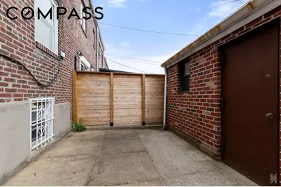 20-29 28th Street, New York City, NY 11105 - Photo 23