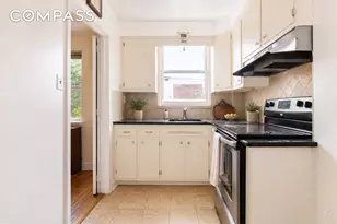 20-29 28th St, New York City, NY 11105 - Photo 7