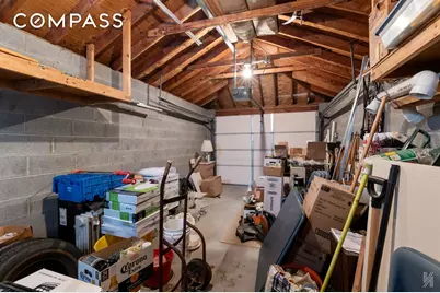 20-29 28th Street, New York City, NY 11105 - Photo 27