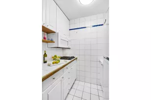 212 E 77th St, New York City, NY 10075 - Photo 3