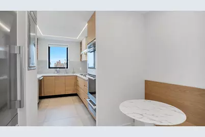 190 E 72nd Street #33AB, New York City, NY 10021 - Photo 3