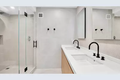 190 E 72nd Street #33AB, New York City, NY 10021 - Photo 7