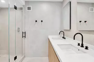190 E 72nd St, New York City, NY 10021 - Photo 7