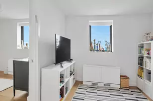 190 E 72nd St, New York City, NY 10021 - Photo 9