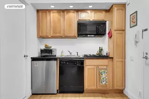 45 E 25th St, New York City, NY 10010 - Photo 3