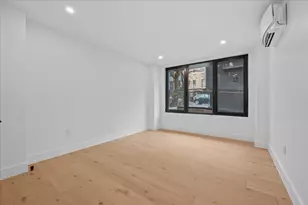 107 Schaefer St, New York City, NY 11207 - Photo 9