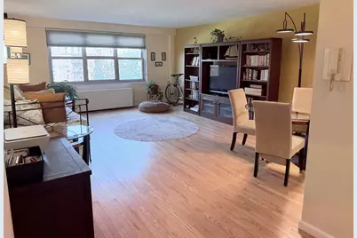 135 Ocean Parkway #6H, New York City, NY 11218 - Photo 1