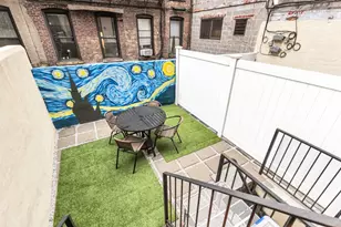 356 W 48th St, New York City, NY 10036 - Photo 5
