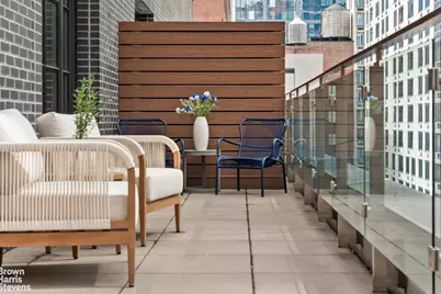 517 W 29th Street #PHC, New York City, NY 10001 - Photo 3