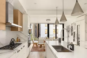 76 W 105th St, New York City, NY 10025 - Photo 3