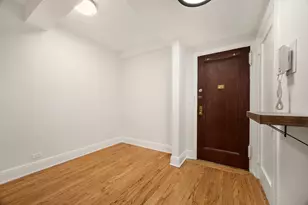 350 W 57th St, New York City, NY 10019 - Photo 5