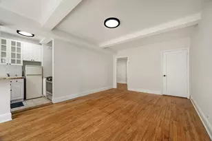 350 W 57th St, New York City, NY 10019 - Photo 9