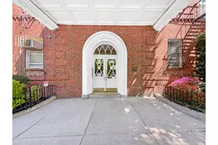 55 Eastern Pkwy, New York City, NY 11238 - Photo 17