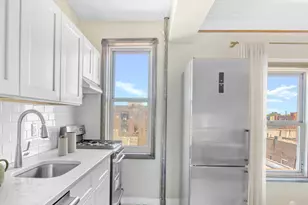 55 Eastern Pkwy, New York City, NY 11238 - Photo 3