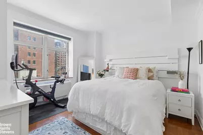 188 E 76th Street #7C, New York, NY 10021 - Photo 7
